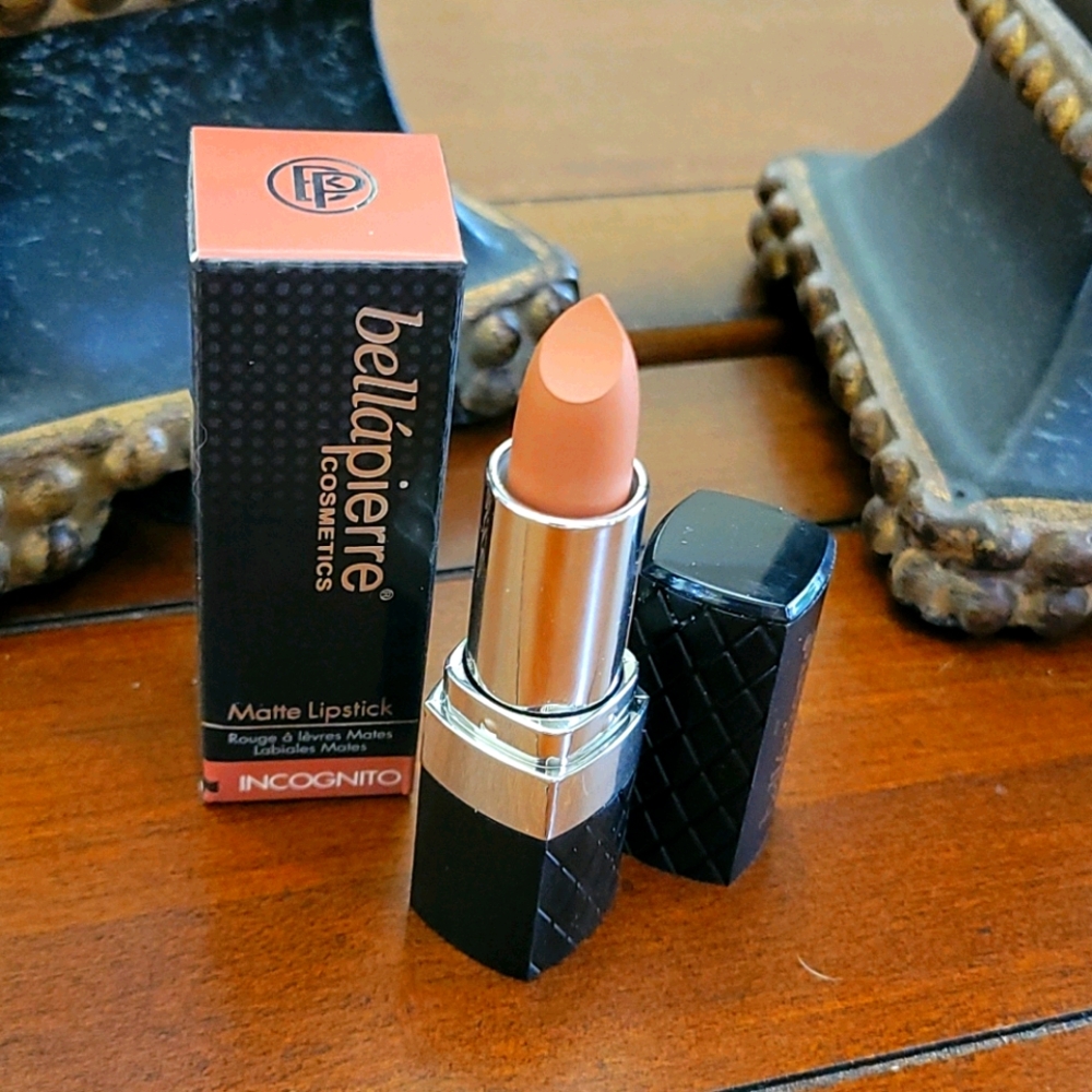 🤗 BELLA PIERRE MATTE LIPSTICK